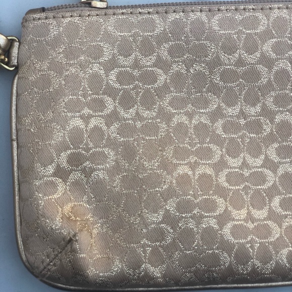 NWT ✨ COACH Gold Wristlet - Picture 7 of 8